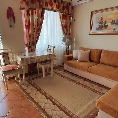 Sea View Apartment *