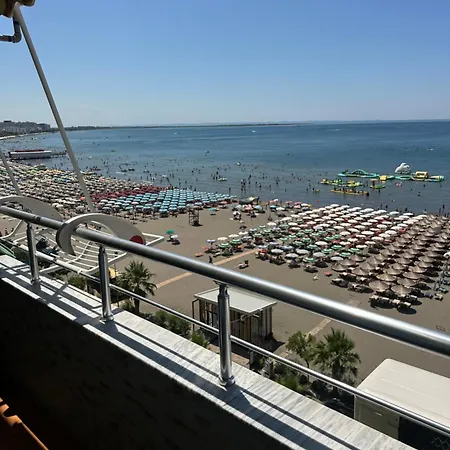 Sea View Lejlighed *